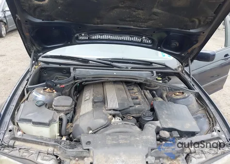 2003 BMW 325Xi from USA, damaged, VIN WBAEU33423PM52020